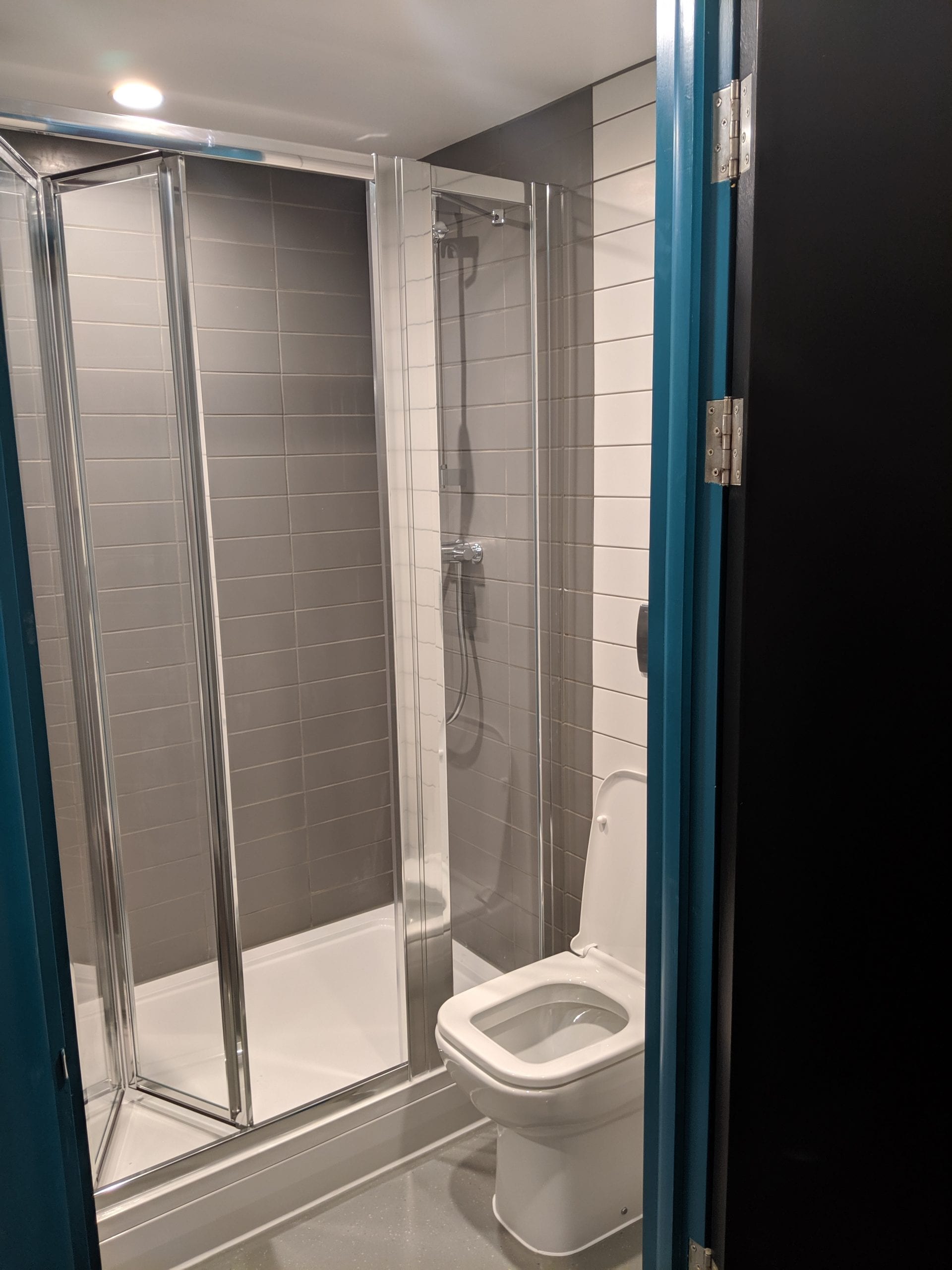 Refurbished Bathroom in Hull University Student Accommodation scaled